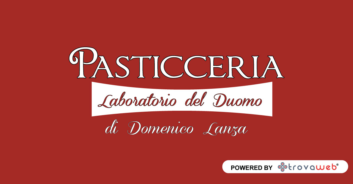 Cannoli siciliano y pastelería tradicional Duomo Messina