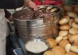 callejeros de comida-buñuelos sándwiches-con-bazo-focacceria-Testagrossa-Palermo-02.jpg