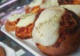 callejeros de comida-buñuelos sándwiches-con-bazo-focacceria-Testagrossa-Palermo-03.jpg